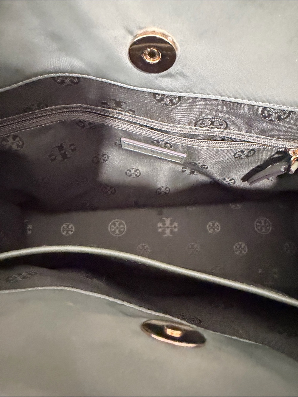 Tory Burch Ella Small Nylon Tote Palm Leaf Green Logo Medallion Shoulder Bag - Picture 3 of 6